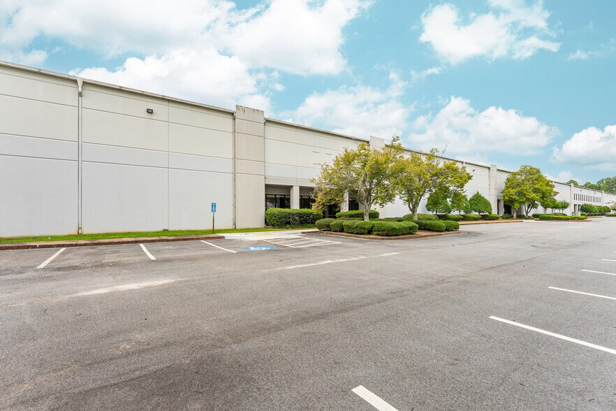 More Photos Of 2175 E Park Dr NE, Conyers Distribution For Lease