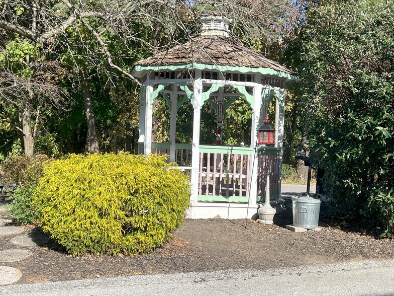 More Photos Of 621-623 E Main St, Dallastown Healthcare For Sale