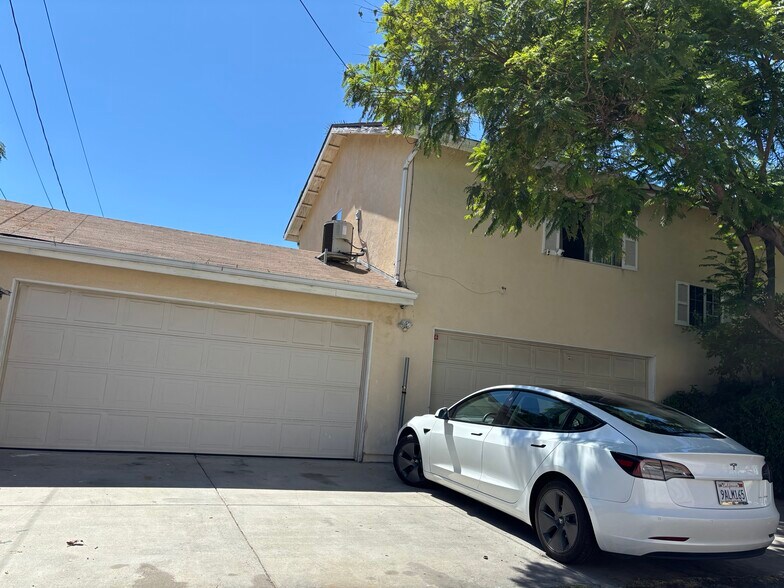 More Photos Of 5620 & 5618 Cartwright Ave, North Hollywood Apartments For Sale