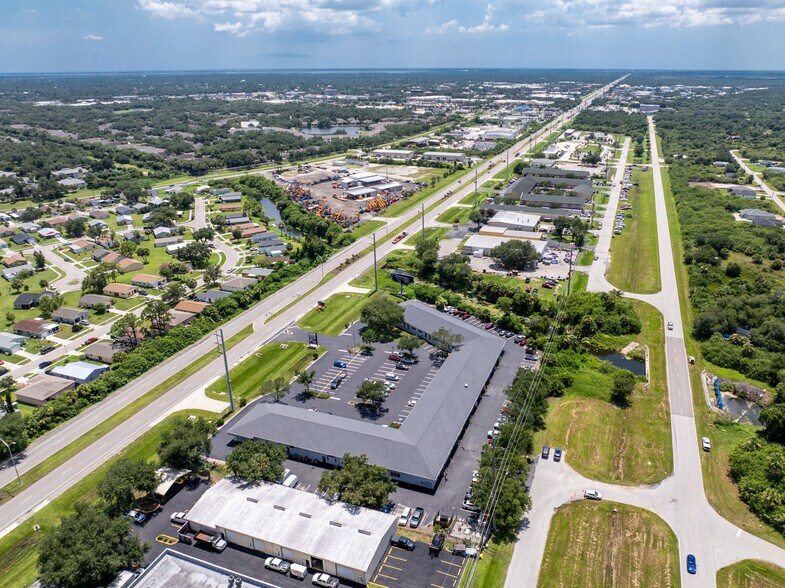 More Photos Of 20020 Veterans Blvd, Port Charlotte Office For Sale