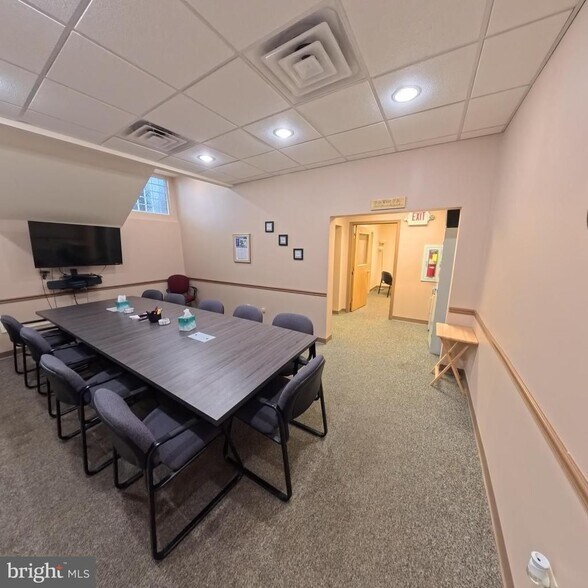 More Photos Of 1515 Mount Hope Ave, Pottsville Office For Lease