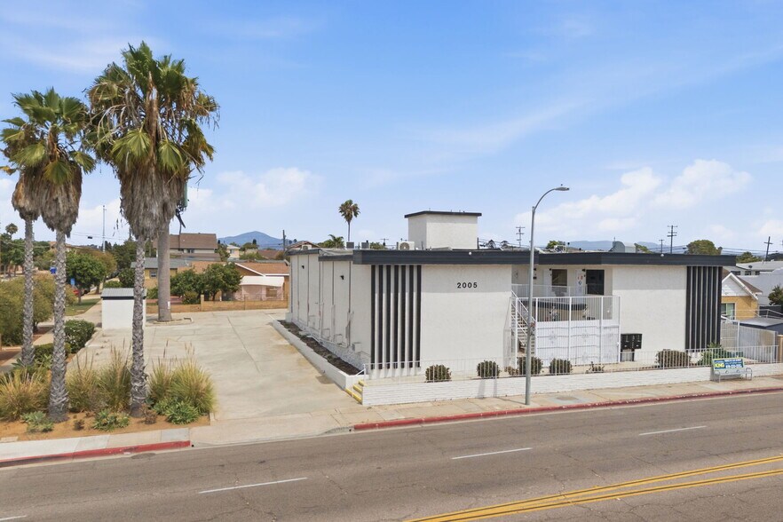 More Photos Of 2005 Highland Ave, National City Apartments For Sale