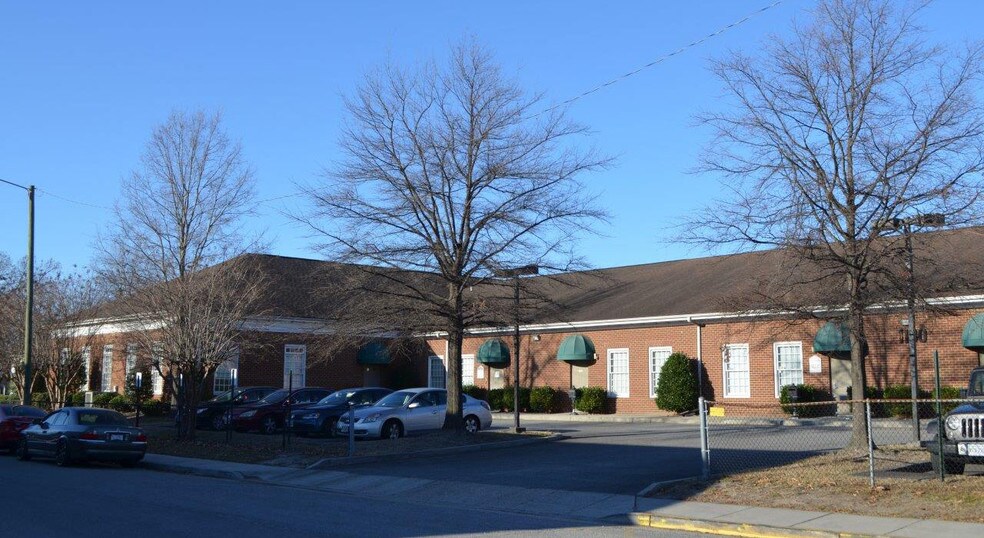 More Photos Of 850 Tidewater Dr, Norfolk Flex For Lease