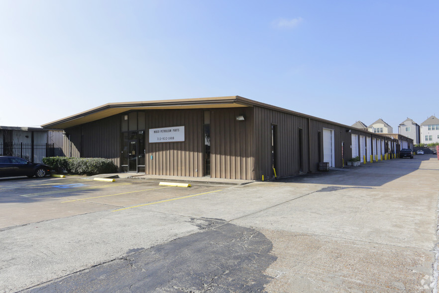 Primary Photo Of 1201 Upland Dr, Houston Warehouse For Lease