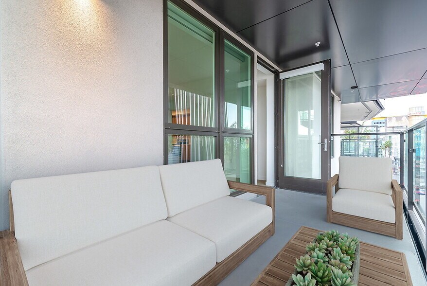 More Photos Of 6240 W Sunset Blvd, Los Angeles Apartments For Lease