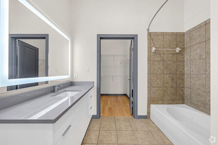 More Photos Of 1403 Slocum St, Dallas Apartments For Lease