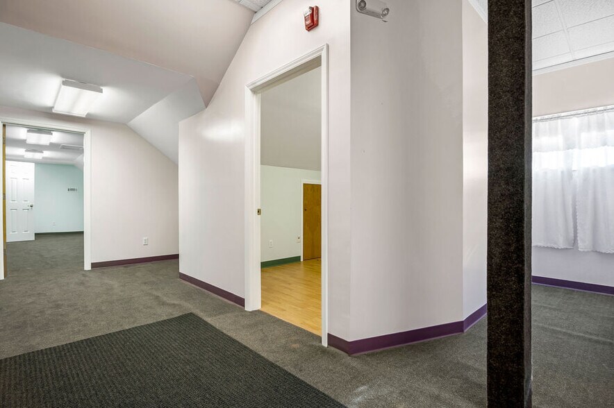 More Photos Of 43 Office Park Dr, Jacksonville Medical For Lease