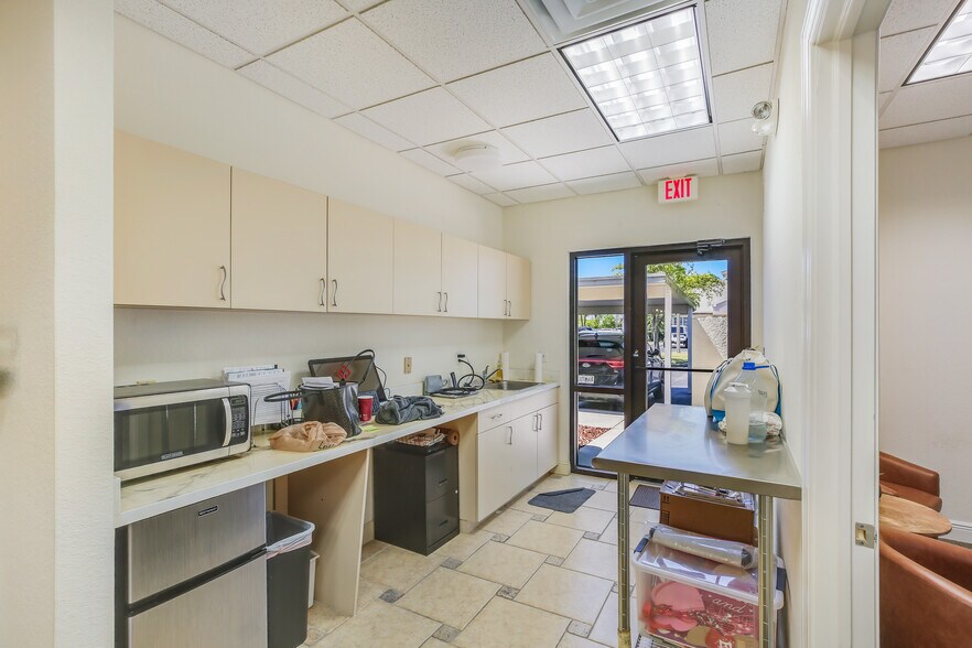 More Photos Of 9101 W College Pointe Dr, Fort Myers Medical For Sale