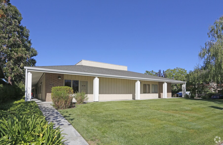 More Photos Of 2542 Samaritan Dr, San Jose Coworking Space