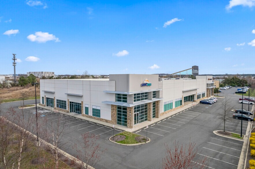 More Photos Of 44810 Old Ox Rd, Sterling Flex For Lease