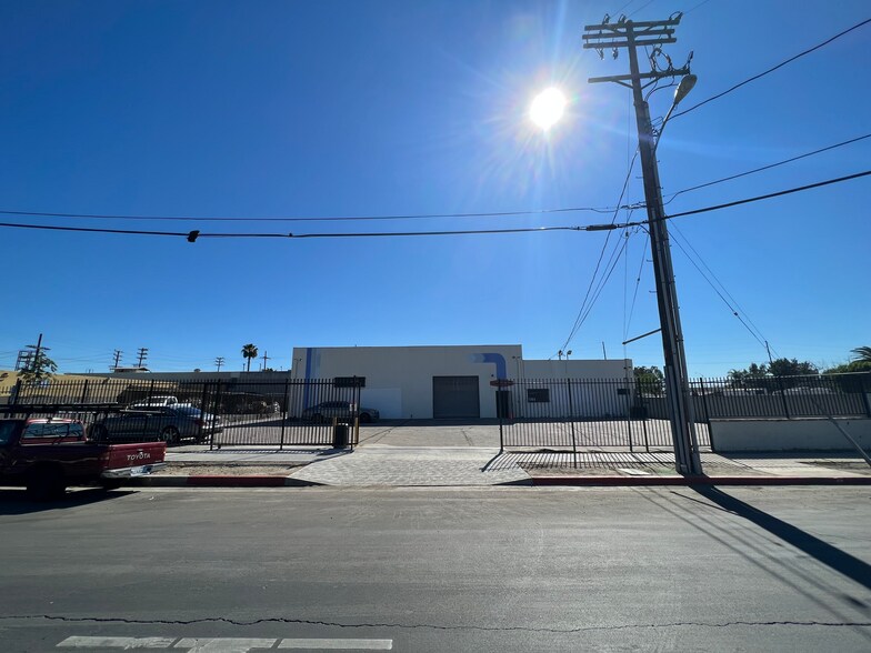 More Photos Of 14620 Novice St, Panorama City Warehouse For Sale