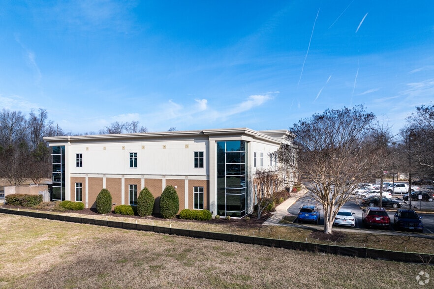 More Photos Of 5849 Harbour View Blvd, Suffolk Medical For Sale