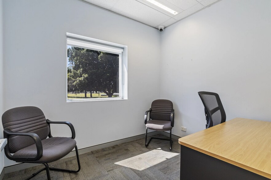 More Photos Of 8-12 Maitland Rd, Islington Office For Lease