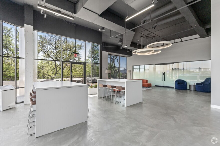 More Photos Of 1349 Empire Central Dr, Dallas Office For Lease