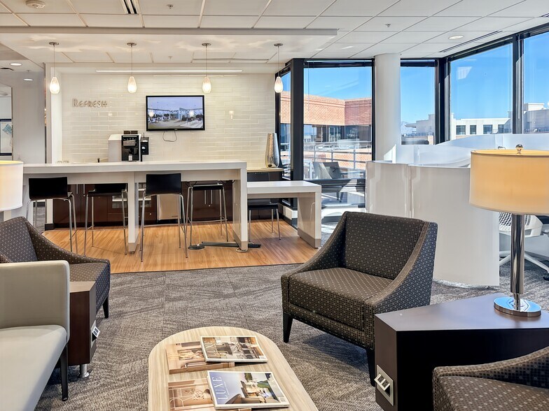 Primary Photo Of 7272 E Indian School Rd, Scottsdale Coworking Space