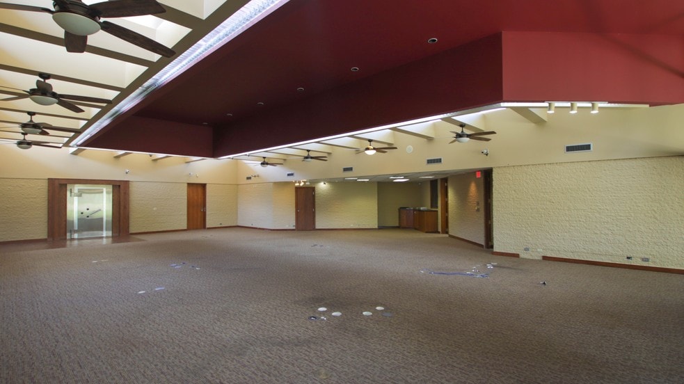 More Photos Of 3200 E Memorial Rd, Edmond Medical For Lease