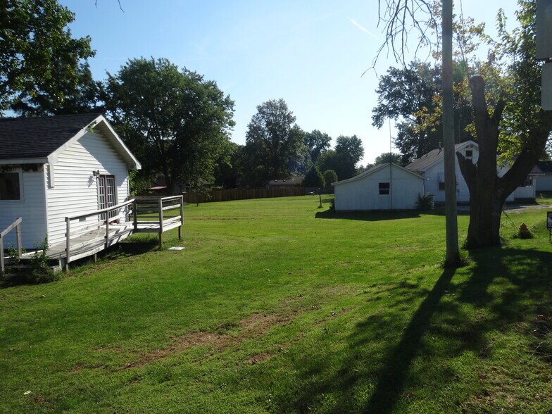 Primary Photo Of 7310 State Road 46, Terre Haute Land For Sale