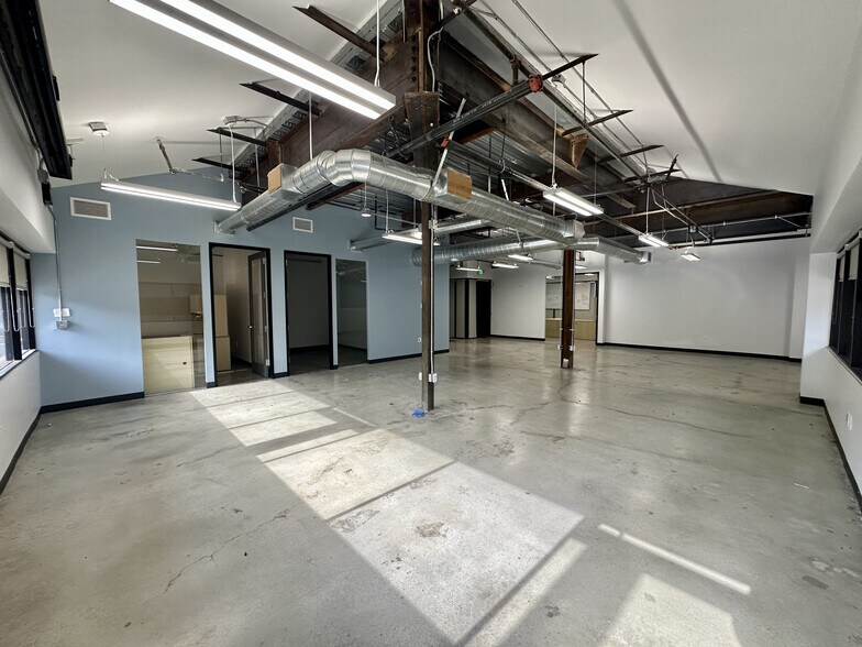 More Photos Of 31416 Agoura Rd, Westlake Village Office For Lease