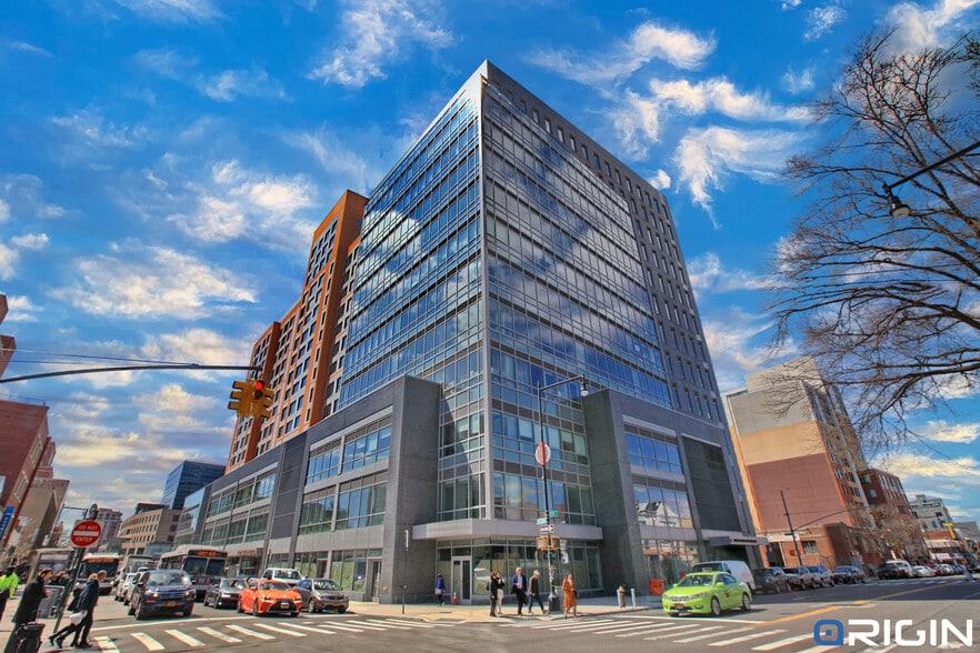 Primary Photo Of 3808 Union St, Flushing Office Residential For Lease