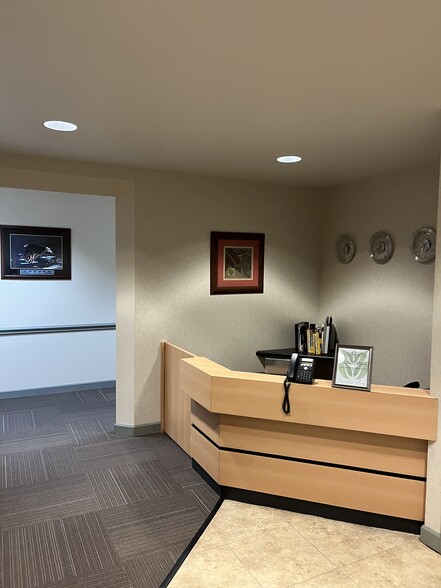 More Photos Of 4801 E Independence Blvd, Charlotte Office For Lease