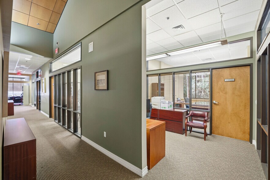 More Photos Of 68031 Capital Trace Row, Mandeville Office For Lease