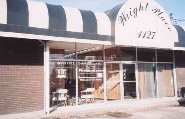 More Photos Of 1127 N Broadway St, Knoxville Freestanding For Lease