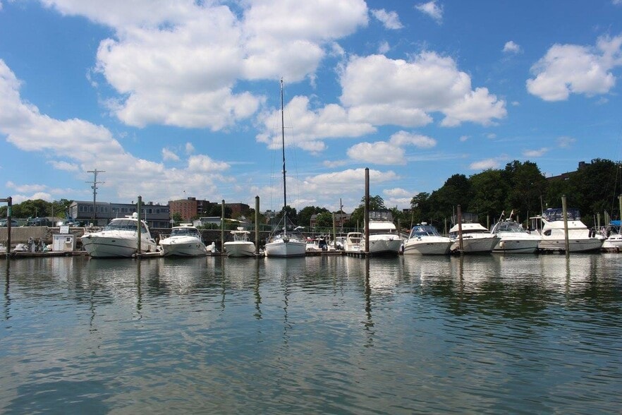 More Photos Of 290 Drake Ave, New Rochelle Marina For Sale