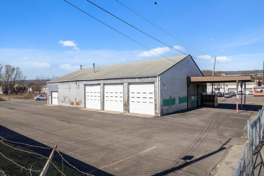 More Photos Of 232 Division St, Kingston Warehouse For Lease