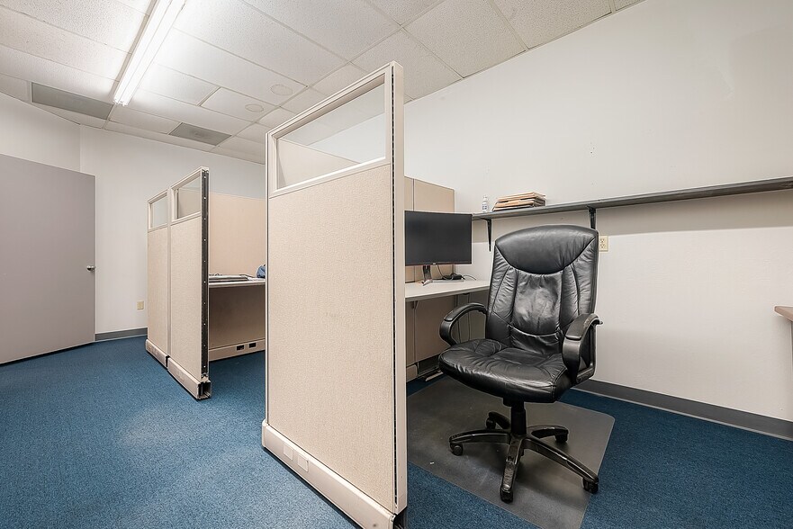 More Photos Of 208-214 E X St, Deer Park Medical For Lease