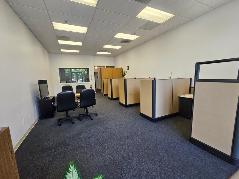 More Photos Of 46292 Warm Springs Blvd, Fremont Freestanding For Sale