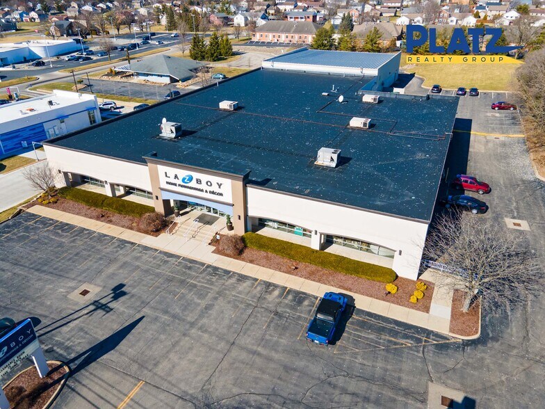 More Photos Of 770 Boardman Poland Rd, Youngstown Freestanding For Sale