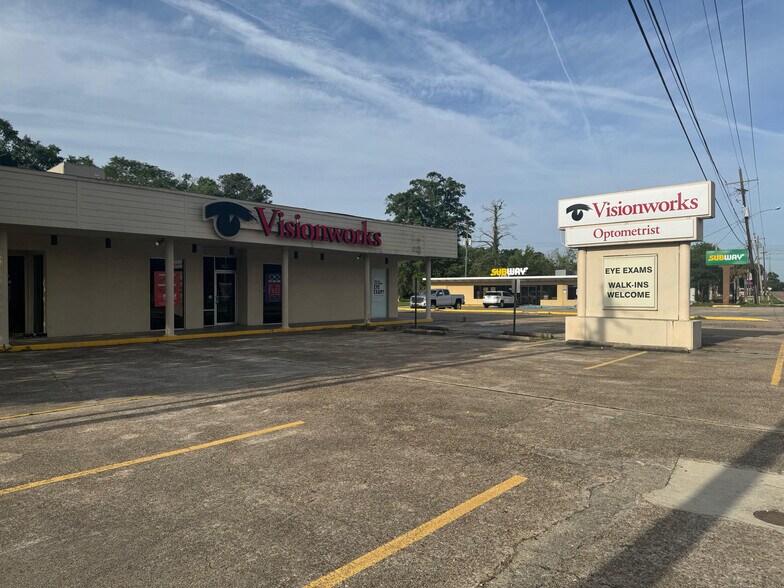 More Photos Of 9462 Florida Blvd, Baton Rouge General Retail For Sale