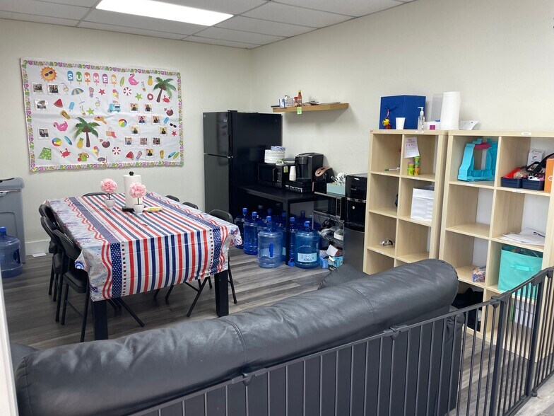 More Photos Of 8603 N New Braunfels Ave, San Antonio Medical For Sale