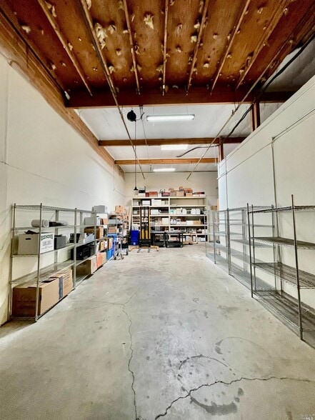 More Photos Of 1130 Industrial Ave, Petaluma Light Manufacturing For Sale