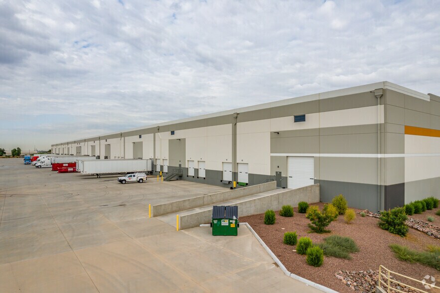More Photos Of 9393 W Buckeye Rd, Tolleson Warehouse For Lease