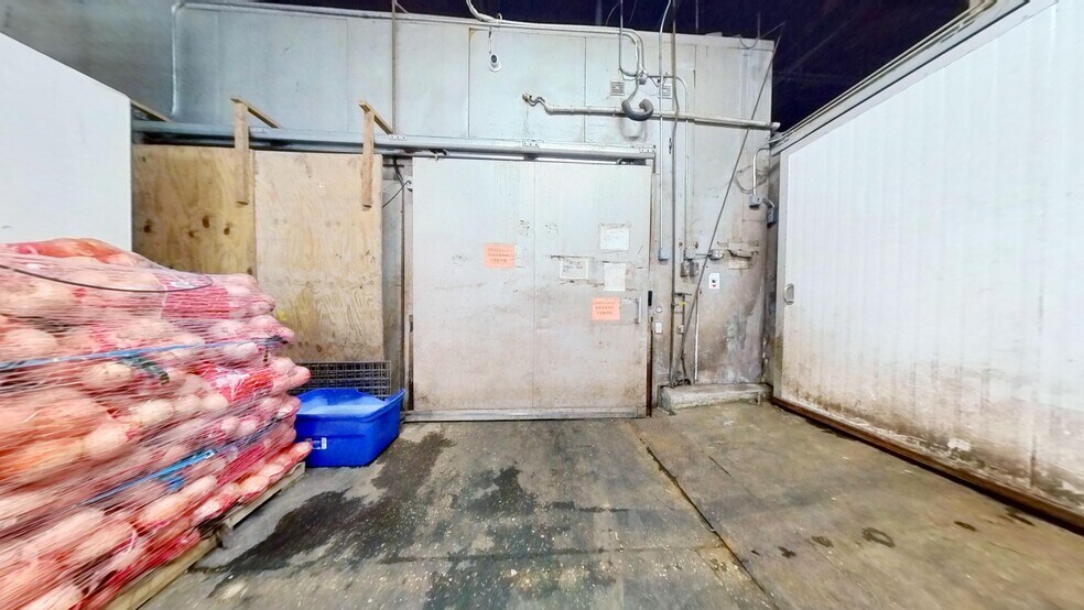 More Photos Of 275 Boerum St, Brooklyn Warehouse For Sale