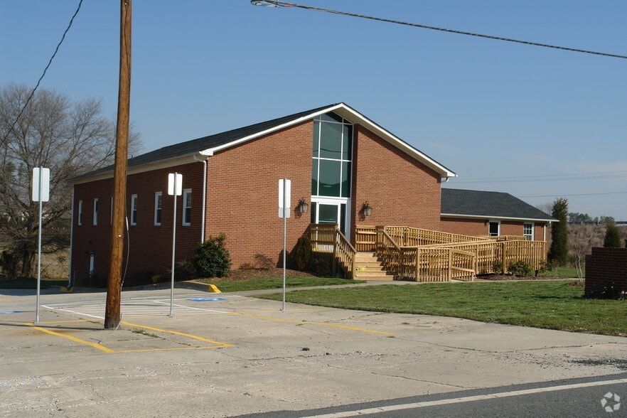 Primary Photo Of 1945 Old Earnhardt Rd, Kannapolis Religious Facility For Sale