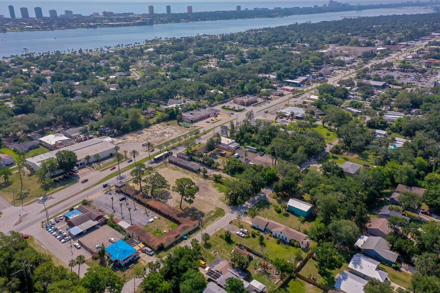 More Photos Of 670 S Yonge St, Ormond Beach Land For Sale