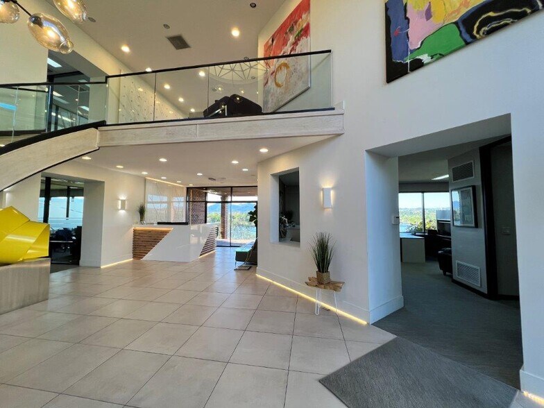 More Photos Of 400 Redcliff Dr, Redding Office For Sale