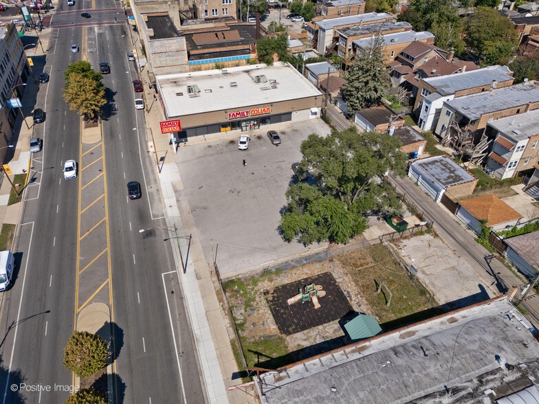 More Photos Of 7927 S Ashland Ave, Chicago Freestanding For Lease