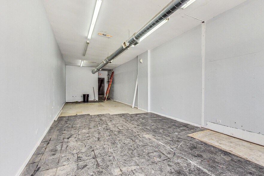 More Photos Of 5140-5144 W Madison St, Chicago Storefront Retail Office For Lease