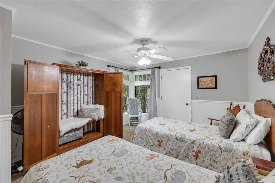 More Photos Of 22732 Middle Camp rd, Sonora Hotel For Sale