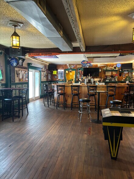 More Photos Of 222 Katherine St, Buffalo Restaurant For Sale