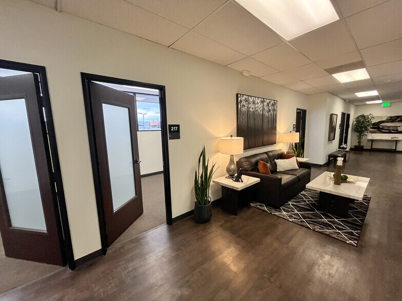 More Photos Of 1900 Hines St SE, Salem Office For Lease