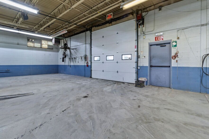 More Photos Of 1301 S 6th St, Noblesville Manufacturing For Sale
