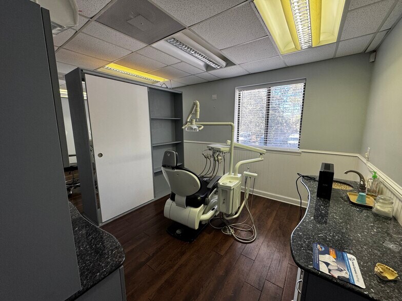 More Photos Of 9776 San Jose Blvd, Jacksonville Medical For Sale