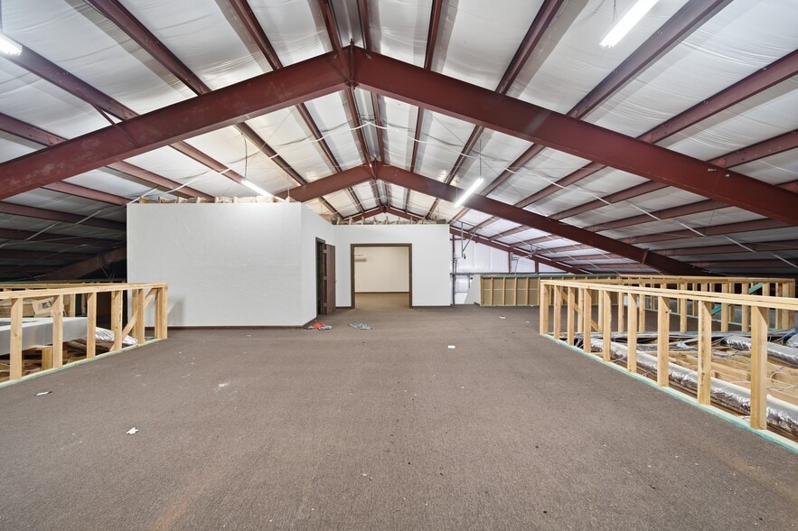 More Photos Of 370690 E Old Highway 64, Cleveland Office For Sale