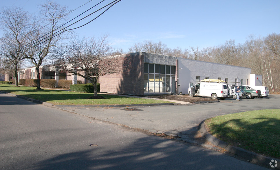 Primary Photo Of 100 Prestige Park Rd, East Hartford Light Manufacturing For Lease