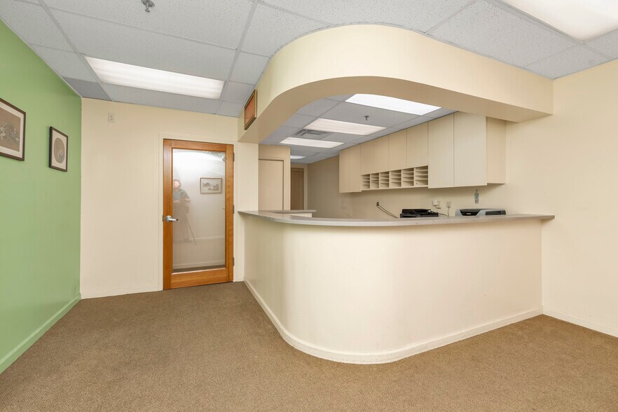 More Photos Of 13347 Sanford Ave, Flushing Apartments For Sale