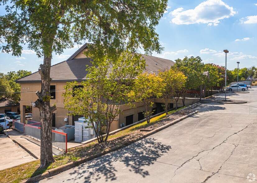 More Photos Of 5503 Grissom Rd, San Antonio Unknown For Lease